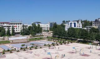 四川省荣县中学 四川省荣县中学